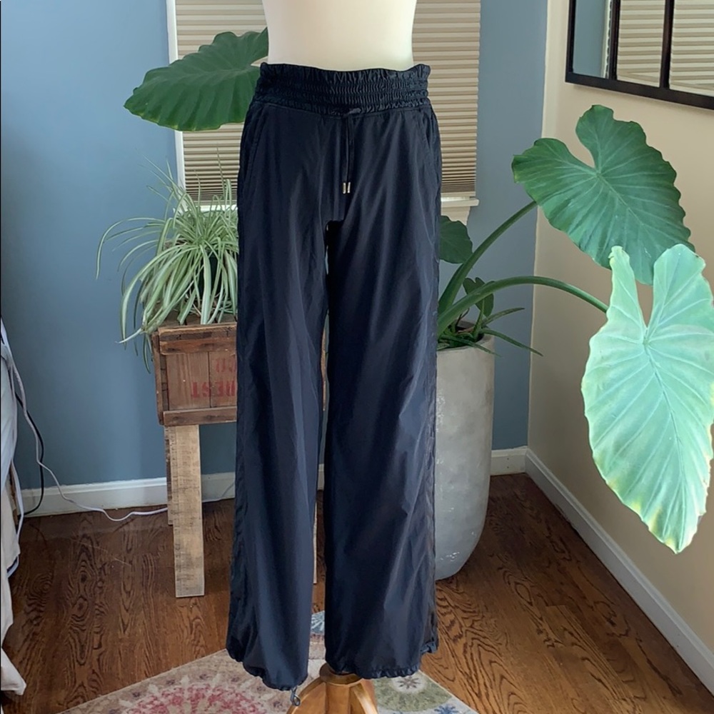 Lululemon Dog Runner Pants (not sure!)